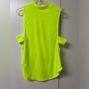 Sleeveless Top Yellow Size XL